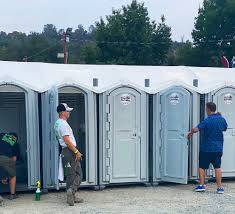 Best ADA-Compliant Portable Toilet Rental  in Ellsworth, KS